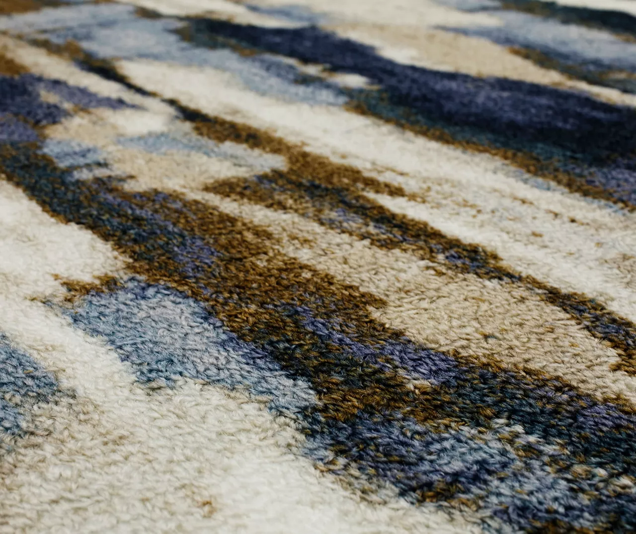 Redondo Blue & Brown Abstract Area Rug, (6' X 9') 4 Redondo Blue & Brown Abstract Area Rug, (6' X 9') - Image 4