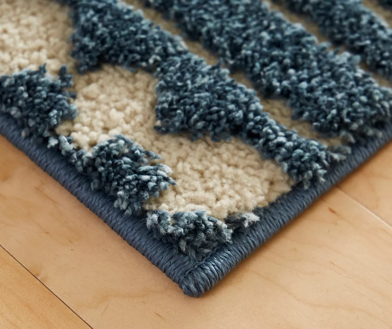 Vado Blue Geometric Area Rug, (4' X 6') 2 Vado Blue Geometric Area Rug, (4' X 6') - Image 2