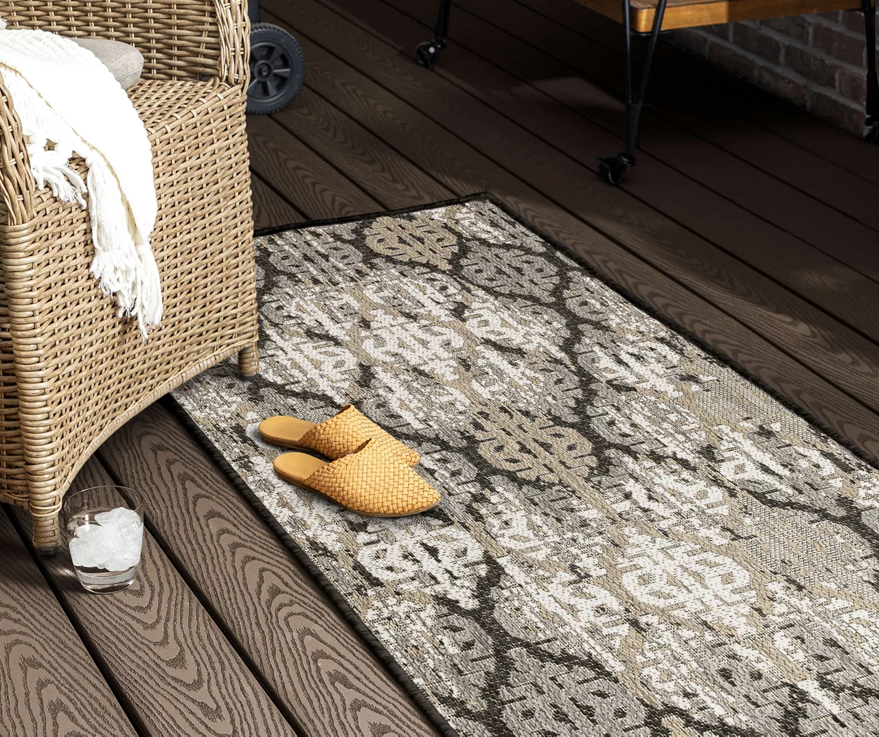 Mohawk Home Paradise Grove Dark Grey Area Rug 9 Mohawk Home Paradise Grove Dark Grey Area Rug - Image 9