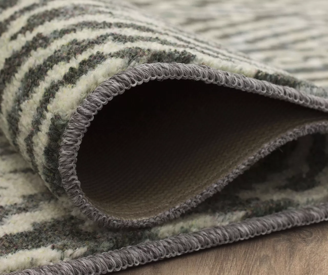 Maisie Gray & White Geometric Area Rug, (2' X 3') 6 Maisie Gray & White Geometric Area Rug, (2' X 3') - Image 6