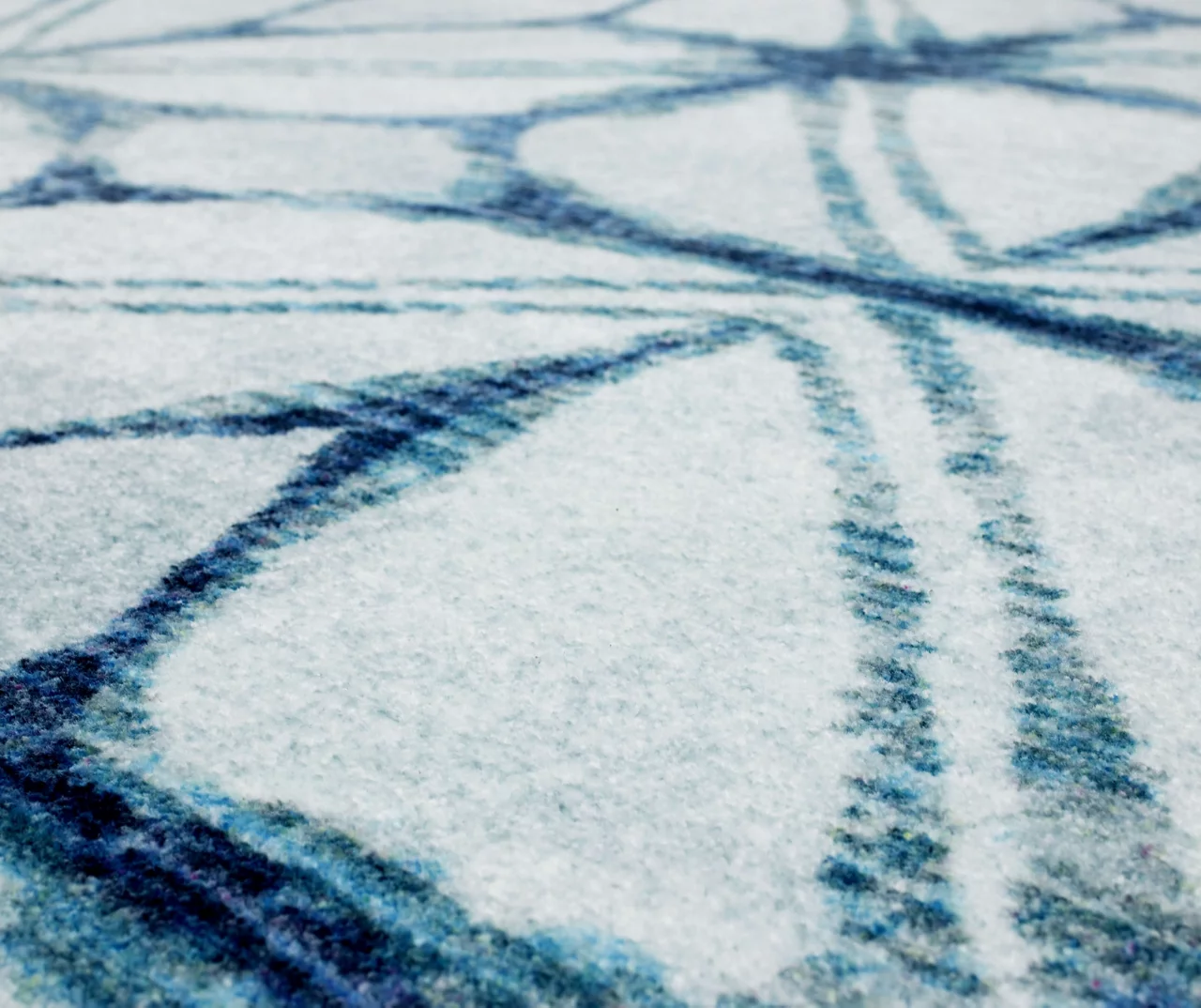 Elyzabeth Blue & White Lattice Area Rug, (3' X 5') 5 Elyzabeth Blue & White Lattice Area Rug, (3' X 5') - Image 5