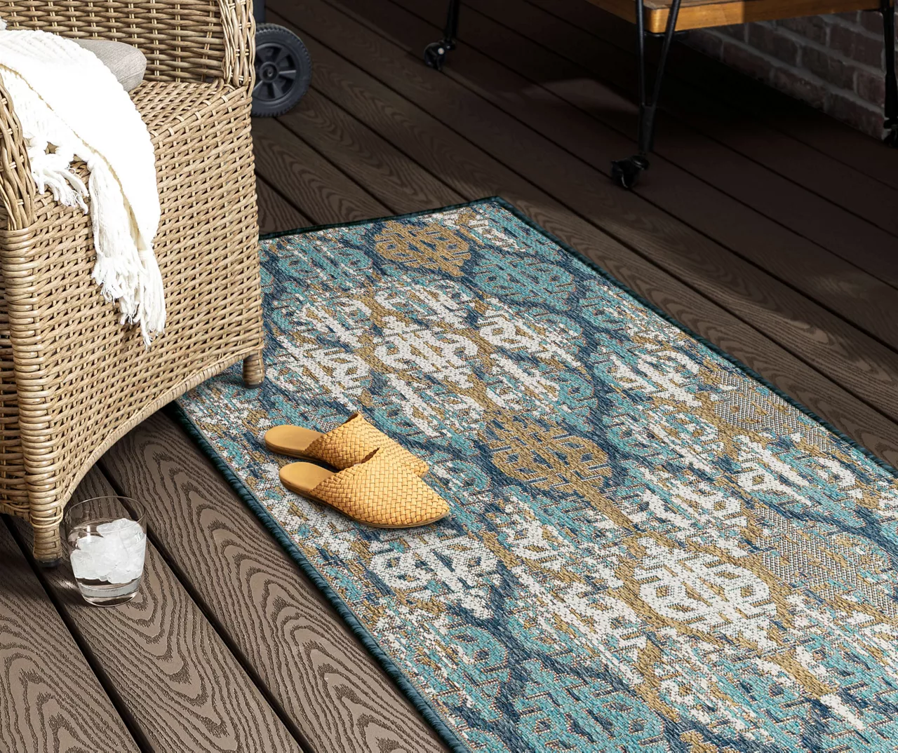 Paradise Grove Blue & Brown Arabesque Outdoor Area Rug, (2.5' X 6') 5 Paradise Grove Blue & Brown Arabesque Outdoor Area Rug, (2.5' X 6') - Image 5