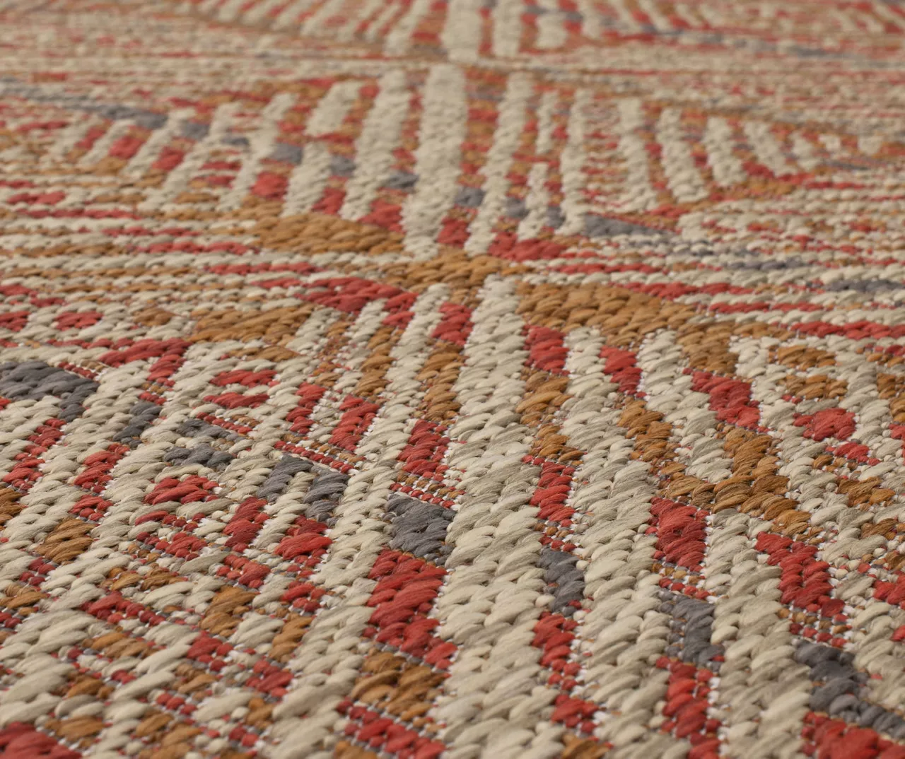 Mohawk Home Poolside Diamond Rust Area Rug 16 Mohawk Home Poolside Diamond Rust Area Rug - Image 16