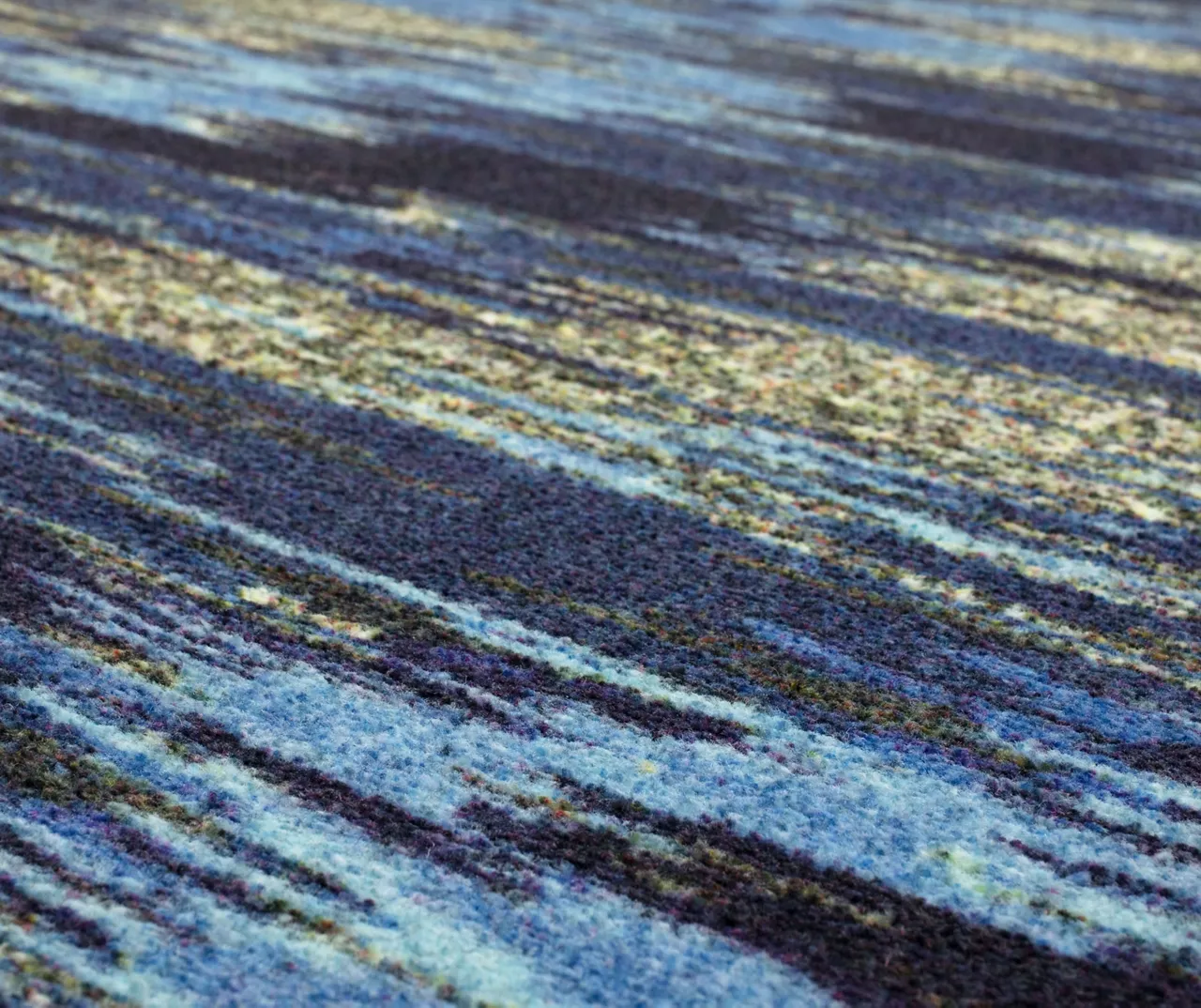 Warrick Navy & Black Abstract Area Rug, (8' X 10') 4 Warrick Navy & Black Abstract Area Rug, (8' X 10') - Image 4